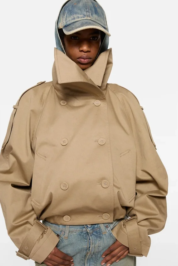 Short trench coat