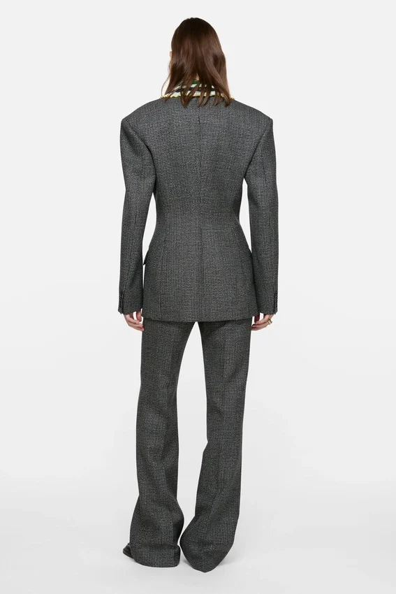 Single-breasted suit jacket