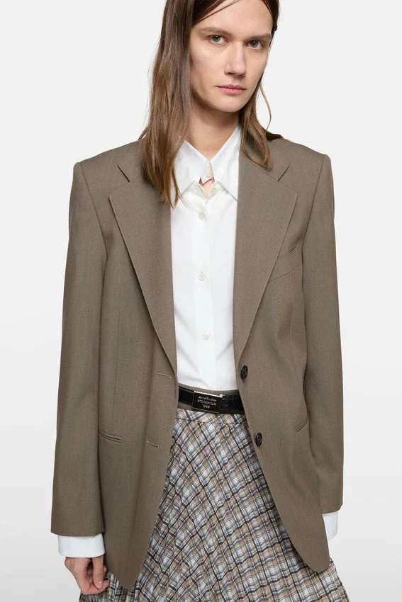 Single-breasted suit jacket