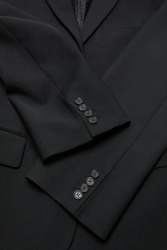 Single-breasted suit jacket
