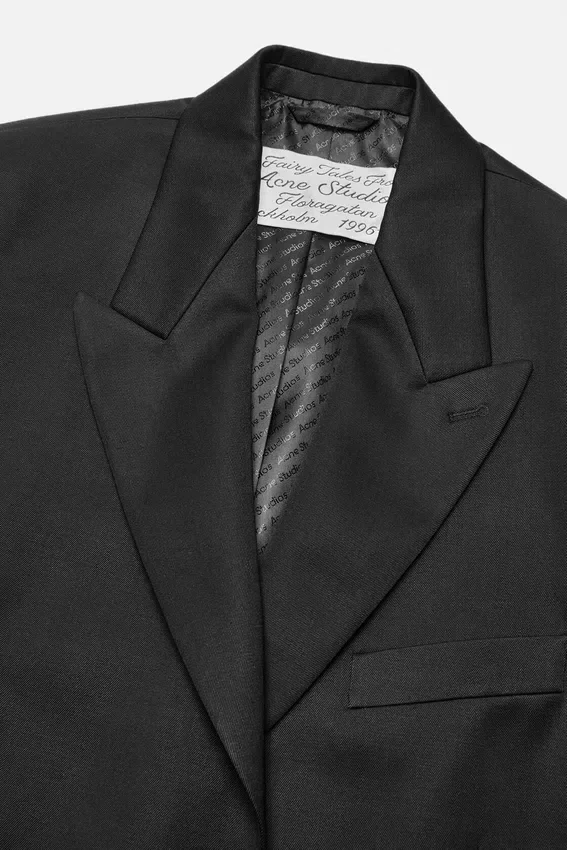 Single-breasted suit jacket