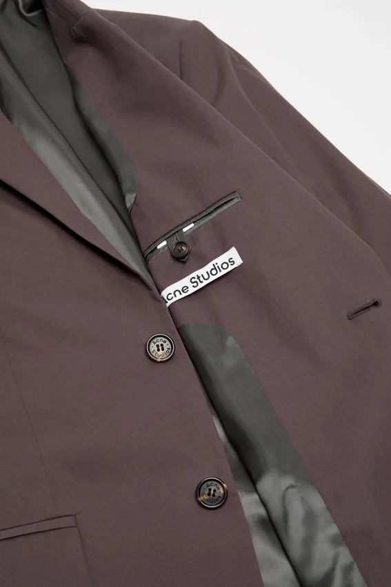 Single-breasted suit jacket