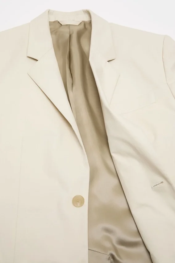 Single-breasted suit jacket