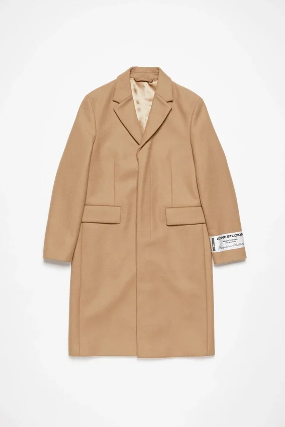 Single-breasted wool coat