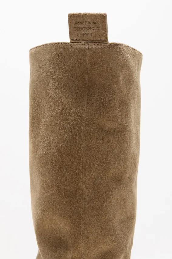 Slouch saddle boots