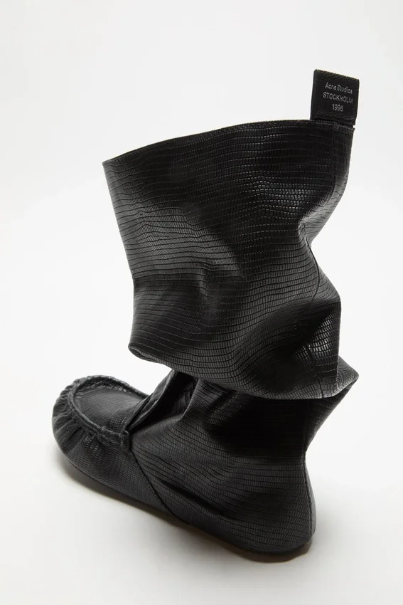Slouch saddle boots