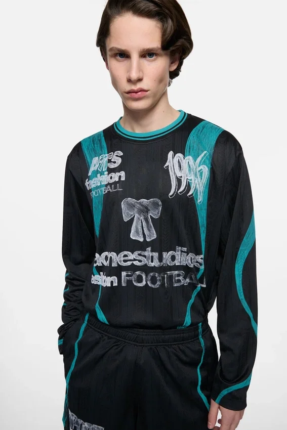 Sports jersey graphic t-shirt