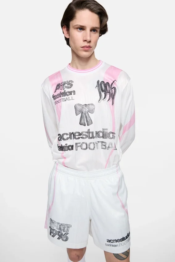 Sports jersey graphic t-shirt