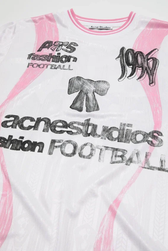 Sports jersey graphic t-shirt