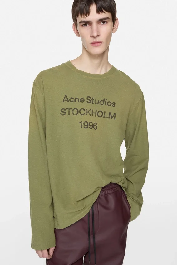 Sprayed 1996 logo t-shirt
