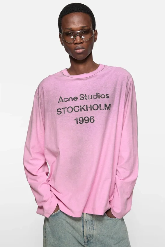 Sprayed 1996 logo t-shirt