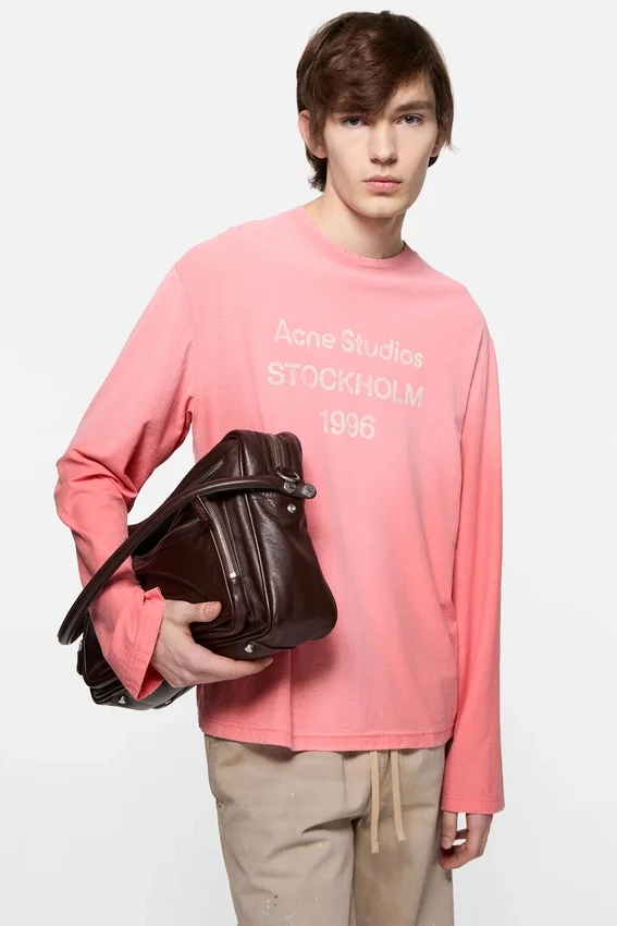 Sprayed 1996 logo t-shirt