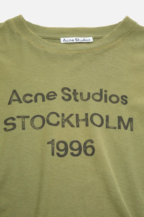 Sprayed 1996 logo t-shirt