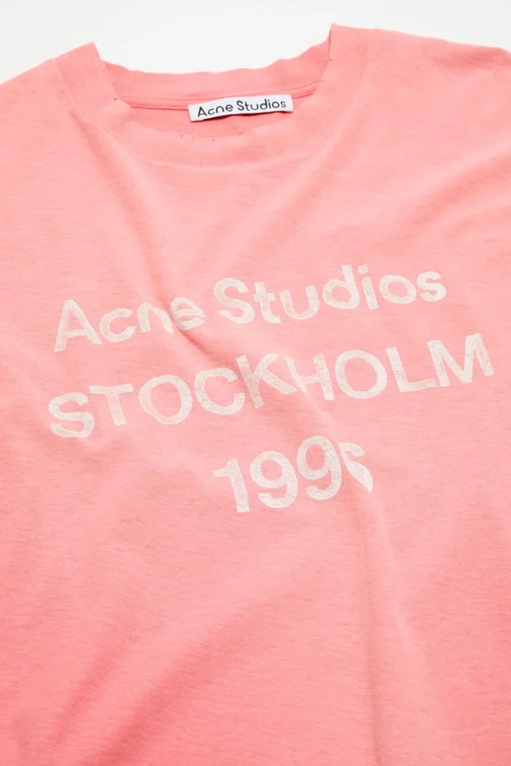Sprayed 1996 logo t-shirt