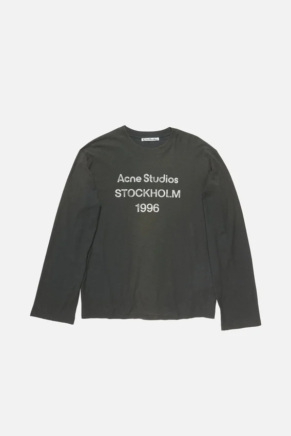 Sprayed 1996 logo t-shirt