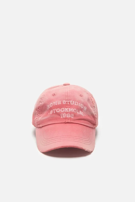 Sprayed logo cap