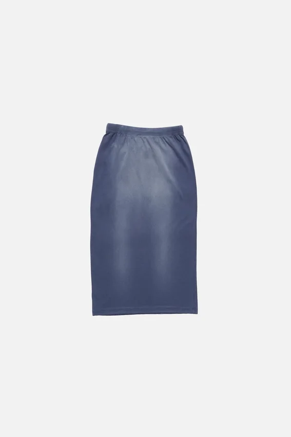 Sprayed logo skirt