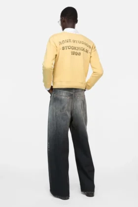 Sprayed logo sweatshirt