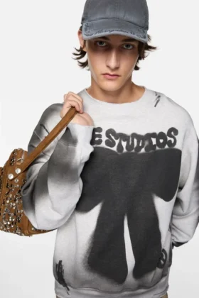 Sprayed logo sweatshirt