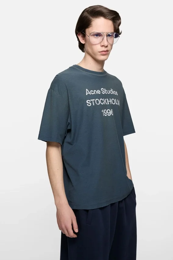 Sprayed logo t-shirt