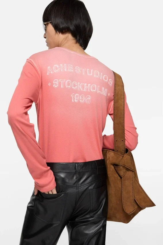 Sprayed logo t-shirt