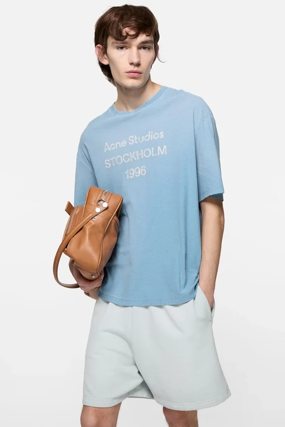 Sprayed logo t-shirt