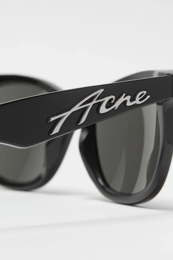 Square-frame sunglasses