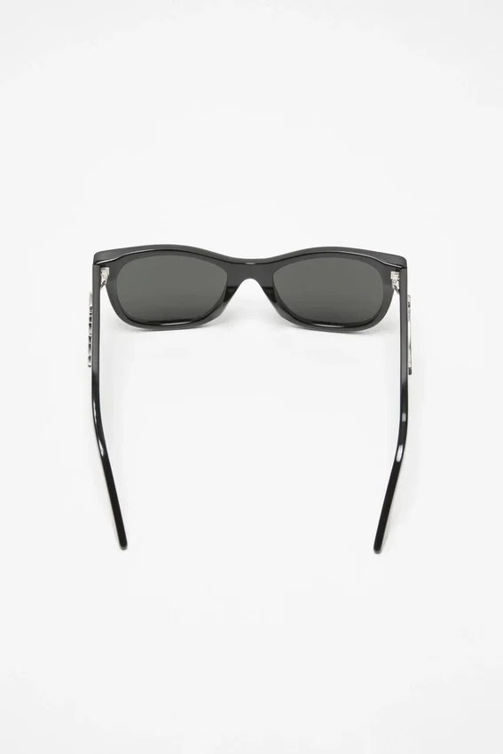 Square-frame sunglasses