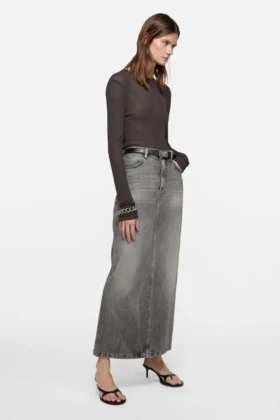 Thin long-sleeve t-shirt