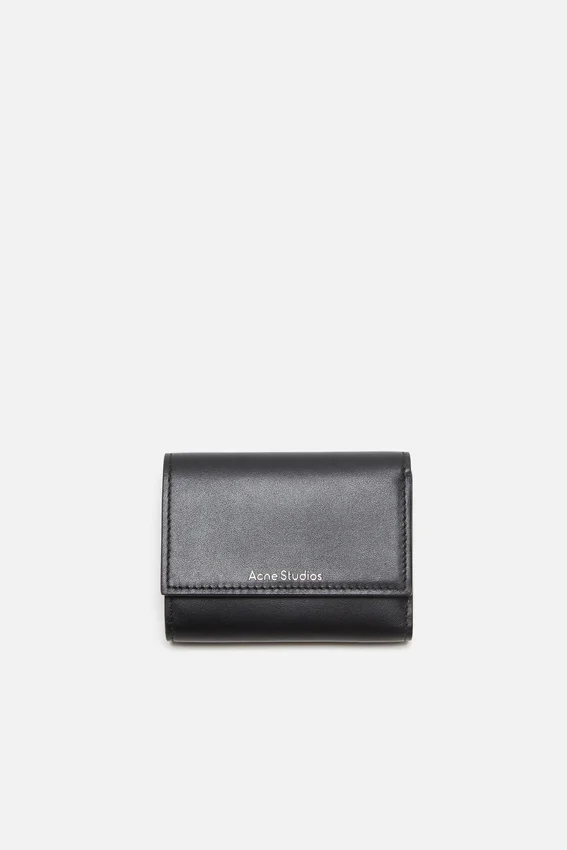 Trifold leather wallet