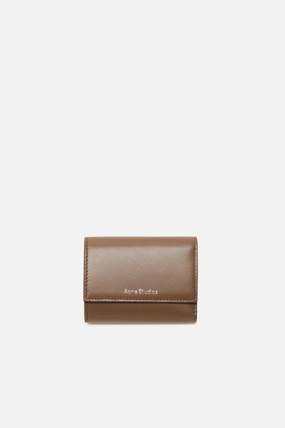 Trifold leather wallet