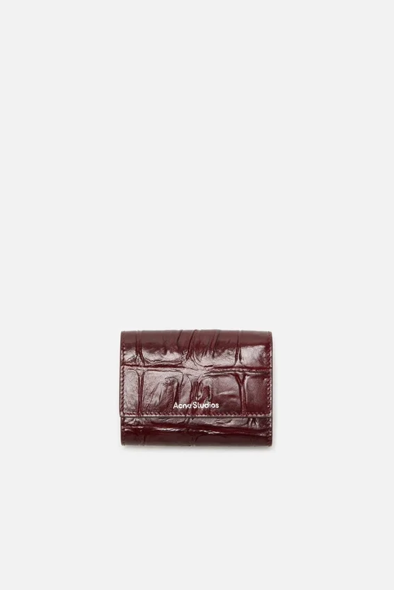 Trifold leather wallet
