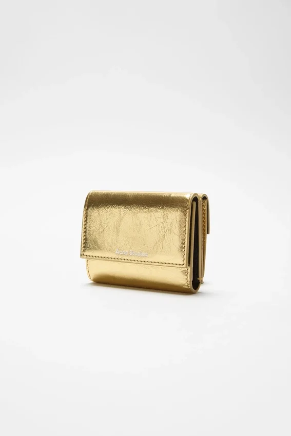 Trifold leather wallet