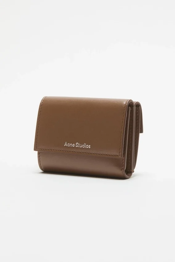 Trifold leather wallet