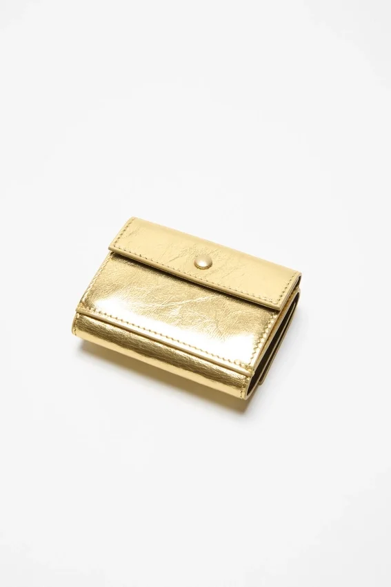 Trifold leather wallet