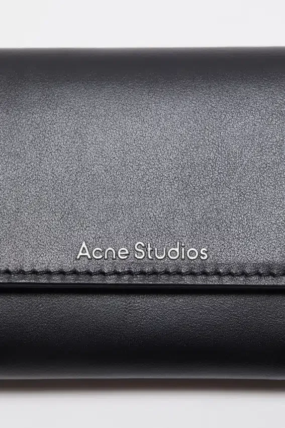 Trifold leather wallet