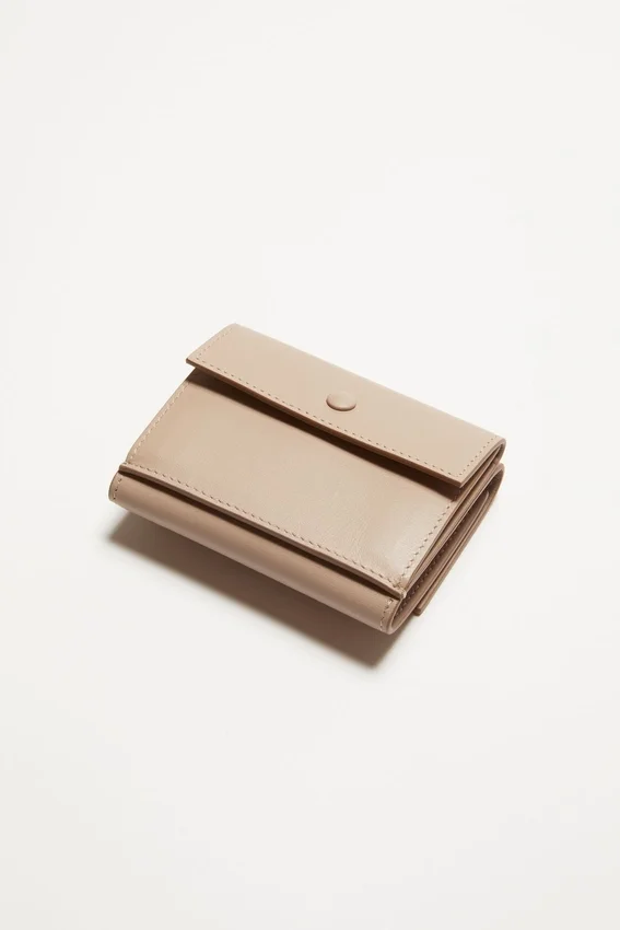 Trifold leather wallet