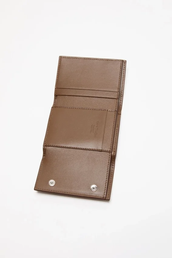 Trifold leather wallet