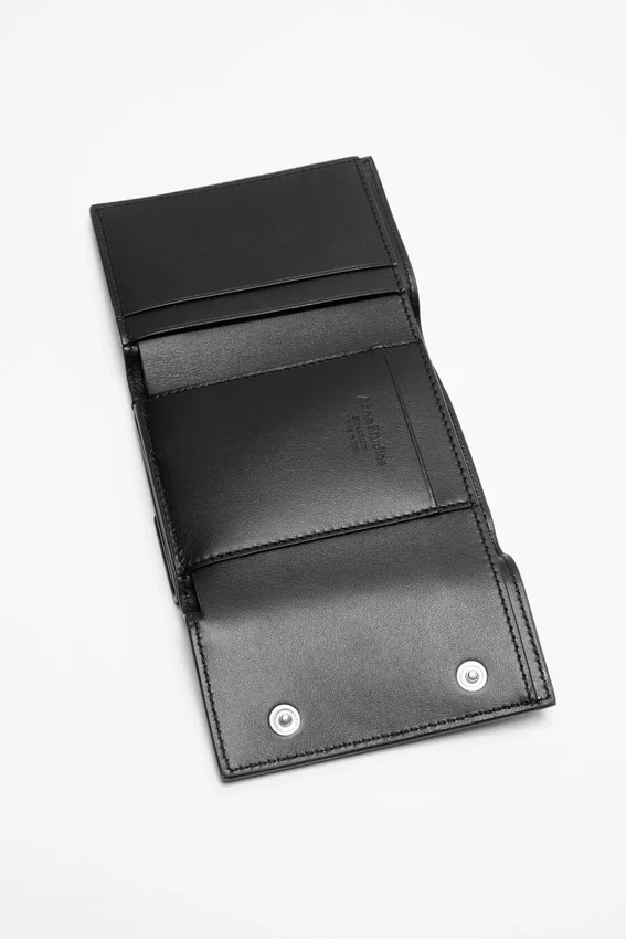 Trifold leather wallet