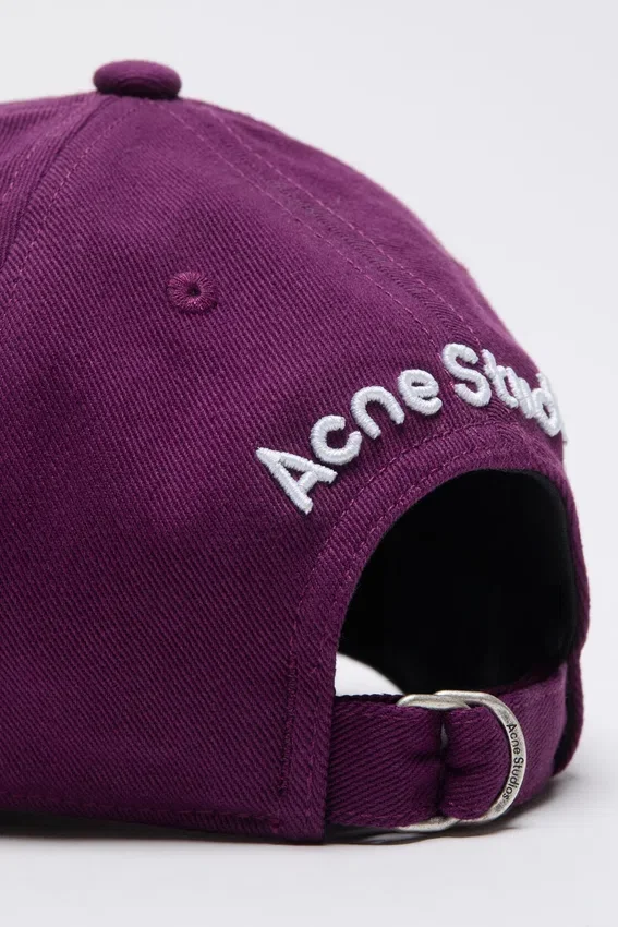 Twill logo cap