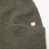 Wool beanie with rivet